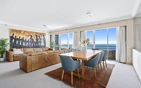 Step Back In Time In This Retro Chic 3 Bedroom Penthouse At Zenith - Q Stay
